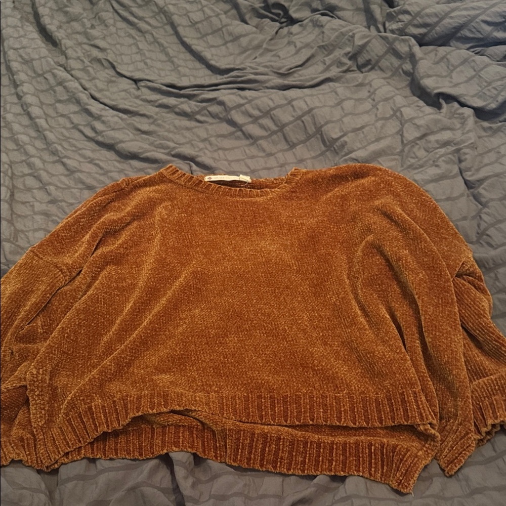 Chelsea & Violet Warm Brown Crew Neck Sweater
